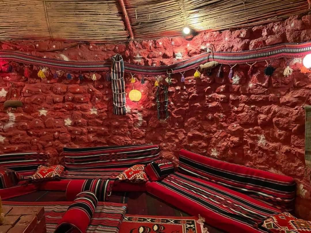 Guest House Attallah Wadi Musa Exteriör bild